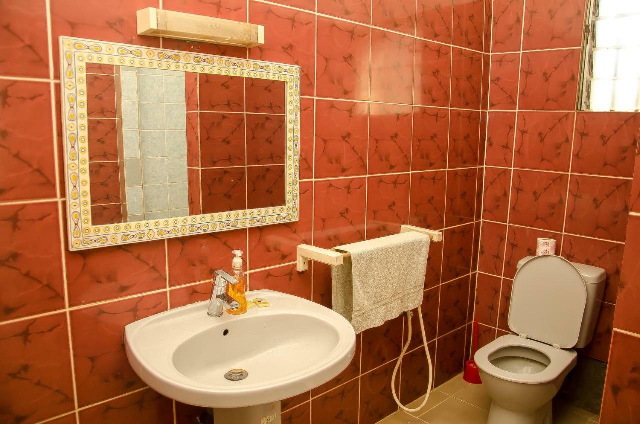Ny Telomiova Hotel Antananarivo Eksteriør billede